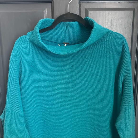 Free People Ottoman Tunic Cotton Blend Teal Sweater, Size Medium Tropical Bay - Picture 4 of 9